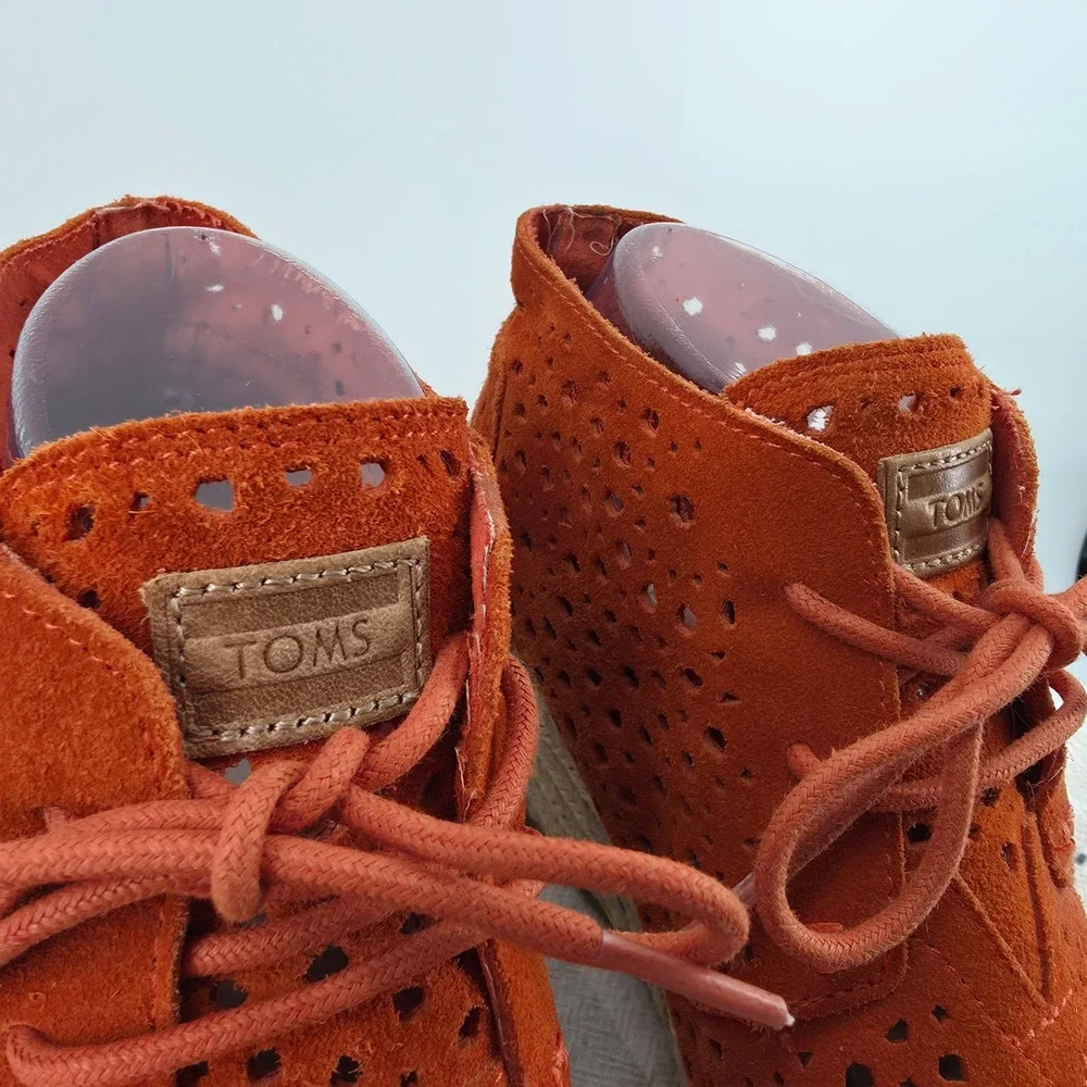 Toms desert wedge